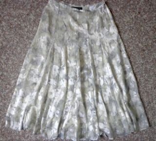 Jones New York Collection White Gray Pleated Skirt size 4  