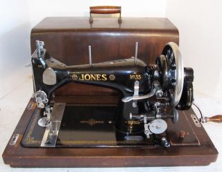 1930's Jones Family CS Hand Crank Sewing Machine  