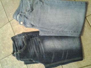 Womens American Eagle Jeans Size 14 LOT of 2. Super Cute..Love the Fit