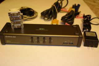 IOGEAR 4 PORT DVI KVM SWITCH ( MINIVIEW DVI 4 PORT USB KVMP SWITCH )