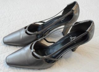 LIFE STRIDE NICOLETTE Pewter Soft Leather Dressy Comfortable Pumps