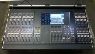 Yamaha M7CL 48 Digital Mixing Console with Doghouse and Road Case
