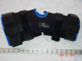 Hinged DeRoyal Knee Brace Size S Small Very Good Condition Free US