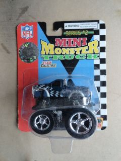 NFL Mini Monster Truck Series 2 Patriots  Pull Back Car
