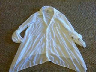 Splendid Size S Small White Handkerchief Hem 3/4 Length Sleeve Shirt