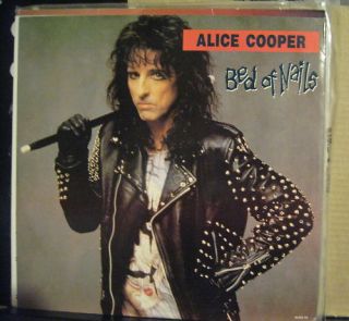 ALICE COOPER bed of nails/Im your gun/go to hell(LIVE)