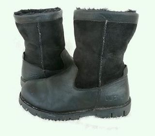 MENS BEACON BOOT UGG BLACK EXCELLENT USED CONDITION SIZE 8 $250