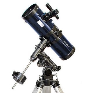 New Beginner Blue 4.5 Reflector Telescope Bundle