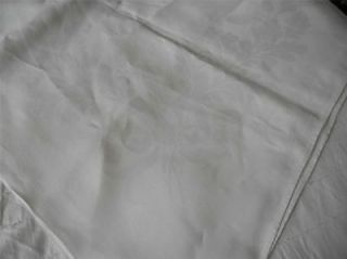 GORGEOUS VINTAGE WHITE DAMASK LINEN TABLE CLOTH OAK LEAVES AND ACORNS