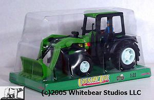 FARM TRACTOR (GREEN) WITH FRONT BUCKET 1/32 SCALE