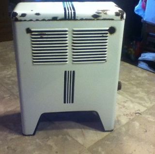 ARMSTRONG No. 18 White Porcelain Enamel Space Room Gas Heater Stove