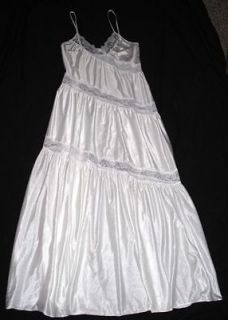 Vintage White Gown Size Small made by Lady Cameo, Lace Inserts