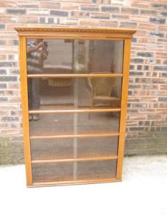EDWARDIAN CARVED OAK BOOKCASE WITH GLASS SLIDING DOORS, CIRCA 1901 10