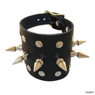 SPIKED WRIST BAND   LEATHER   1 SPIKE   3 GAUNTLET