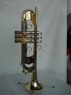 High grade heavy duty Bb Trumpet gold lacquer w/case