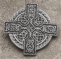 Celtic KING Cross IRISH 4 LEAF CLOVER Brooch CLOAK Pin   Perfect for