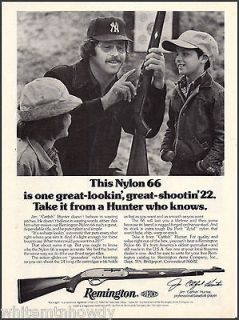 1976 REMINGTON Nylon 66 .22 RIFLE AD w/Baseball Star Catfish Hunter