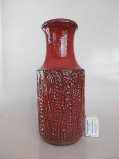 brilliant dark red Fat lava vase, reptile skin pattern, by Carstens