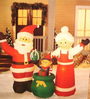 Ft Mr. & Mrs. Santa Claus Inflatable Lighted Display