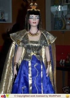 cleopatra dolls in Decorative Collectibles