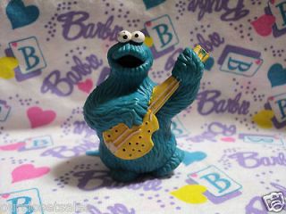 1982 Sesame Street Muppets   3 COOKIE MONSTER w/Guitar PVC Figure