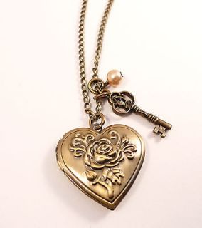 Antique Bronze Love Locket Necklace Vinta ge Style Jewellery Jewelry