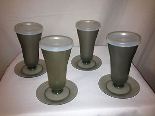 Tupperware Parfait Cups Bowls with Base and Lid Set of 4 Contemporary