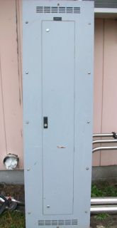 Eaton Cutler Hammer Electric Panel 120/208V 400 amp 42 space Loaded W