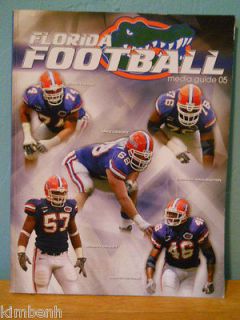 2005 University of FLORIDA GATORS FOOTBALL MEDIA Guide 208 Pages