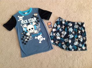 Boys Arizona Rock Star Skull & CrossBones Pajamas Size 6 8 10 Glow In