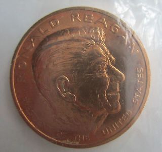 VINTAGE U. S. PRESIDENT RONALD REAGAN COMMEMORATIVE COPPER COIN