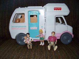 Fisher Price Loving Family Dollhouse RV Camper 1998 with 4 people