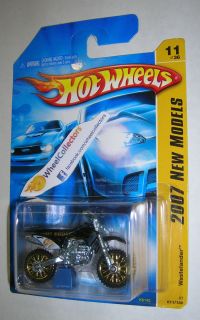 Black with Gold Rims 2007 Hot Wheels New Models 11 36