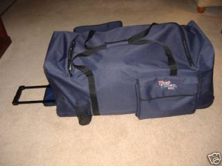 Hockey Gear Bag 3 Wheels 40 Telescopic Handle New