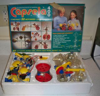 1978 Capsela 400 Building Set Motorized Land Water Toys w Extra Pieces