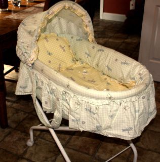 Baby Bassinet Moses Basket on Stand with Wheels