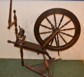 Country Craftsman Spinning Wheel with Stool Fast Wheel