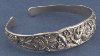 Kirk Stieff Repousse Full Chased/Hand Chased Bracelet   Strlg, Hollo,Floral Hand