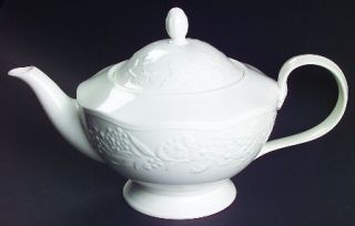 Mikasa Country Villa Teapot & Lid, Fine China Dinnerware   Bone, White, Embossed